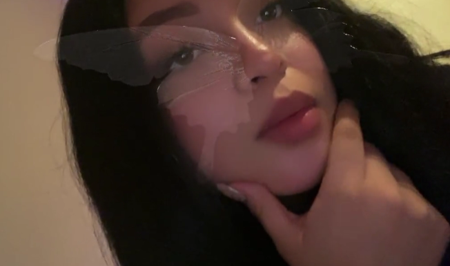 ya vieron ese par de nalgas de esta hermosa jovencita?