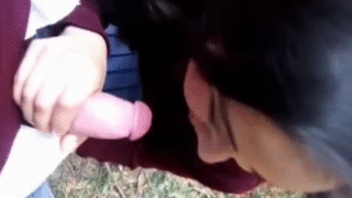 colegiala mexicana se la chupa a uno de sus compañeros en medio del monte