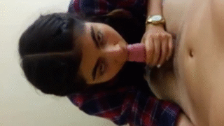 jovencita colegiala no queria chuparsela al novio