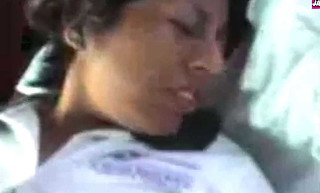 desvirgando a una rica estudiante mexicana gritona