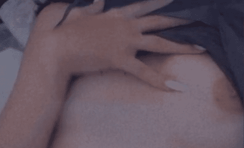 quieren ver una teta les pregunta la chibolita